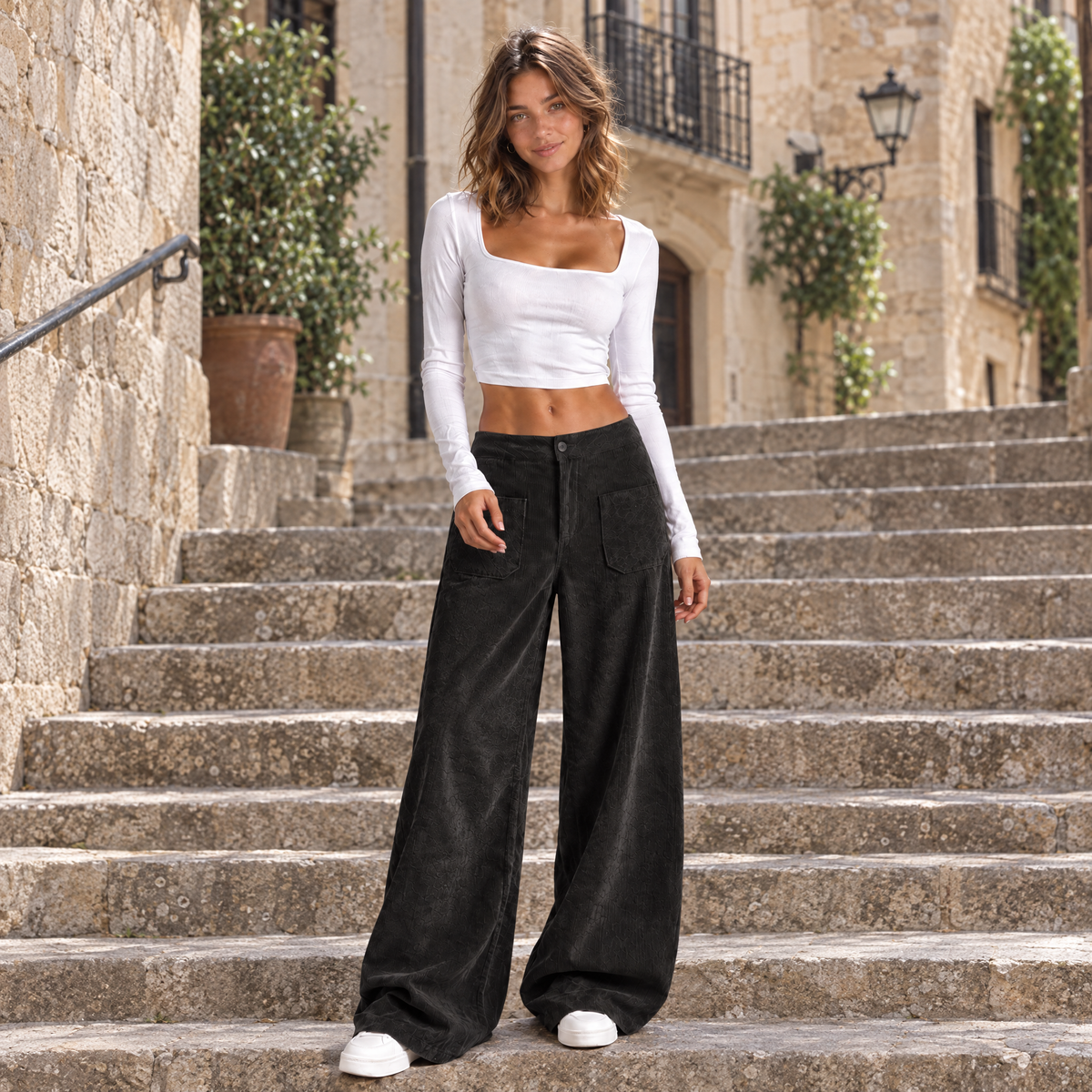 Amélia - Pantalón Ancho, escalinata casco antiguo